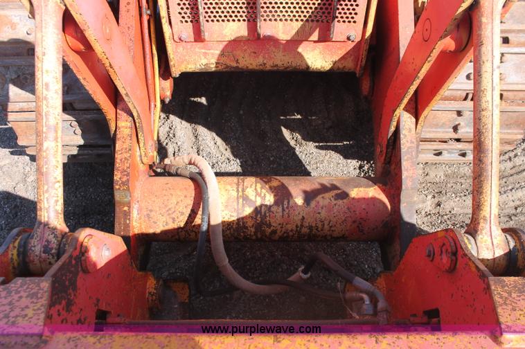 image for item F6143 1991 John Deere 555G crawler loader