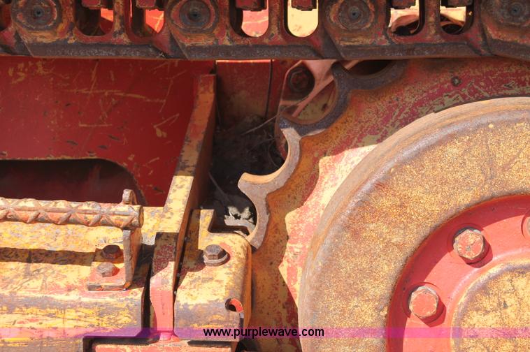 image for item F6143 1991 John Deere 555G crawler loader