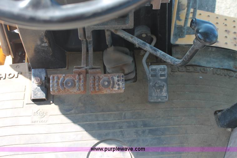 image for item F6144 1997 John Deere 310E backhoe