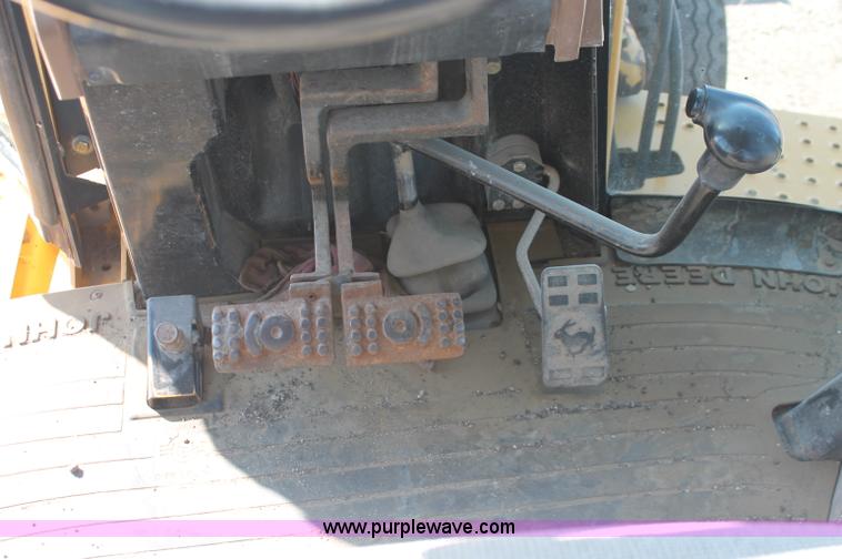 image for item F6145 1997 John Deere 310E backhoe