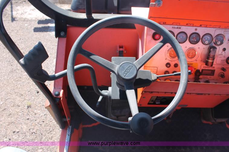 image for item F6146 1997 Hamm DV6K combination roller