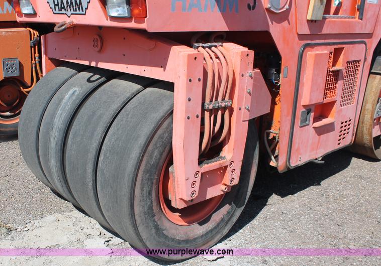 image for item F6146 1997 Hamm DV6K combination roller