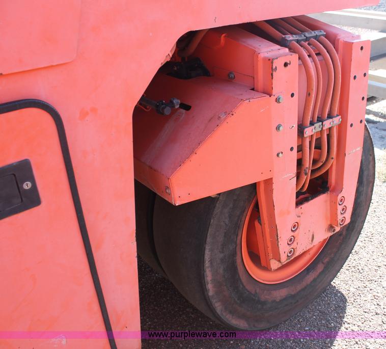 image for item F6146 1997 Hamm DV6K combination roller