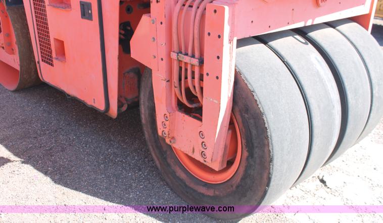 image for item F6146 1997 Hamm DV6K combination roller