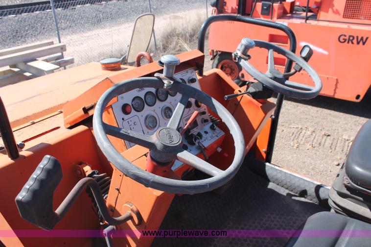 image for item F6147 1993 Hamm DV6K combination vibratory roller