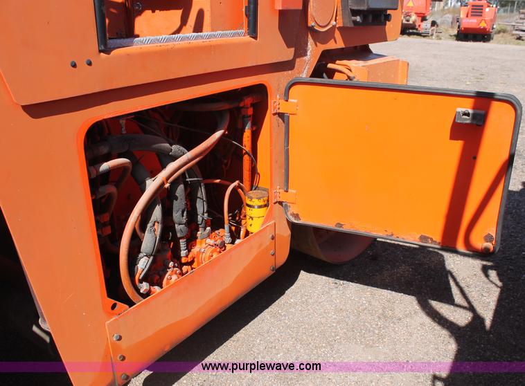 image for item F6147 1993 Hamm DV6K combination vibratory roller