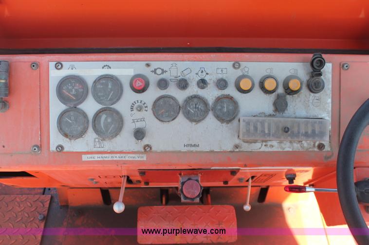 image for item F6149 1995 Hamm GRW5 pneumatic roller