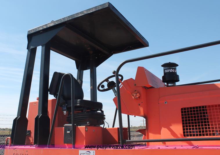 image for item F6149 1995 Hamm GRW5 pneumatic roller