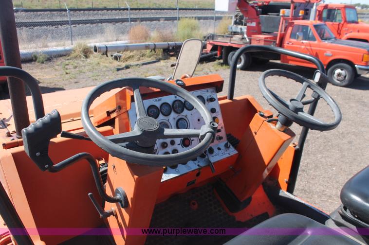 image for item F6152 1993 Hamm DV6K combination roller