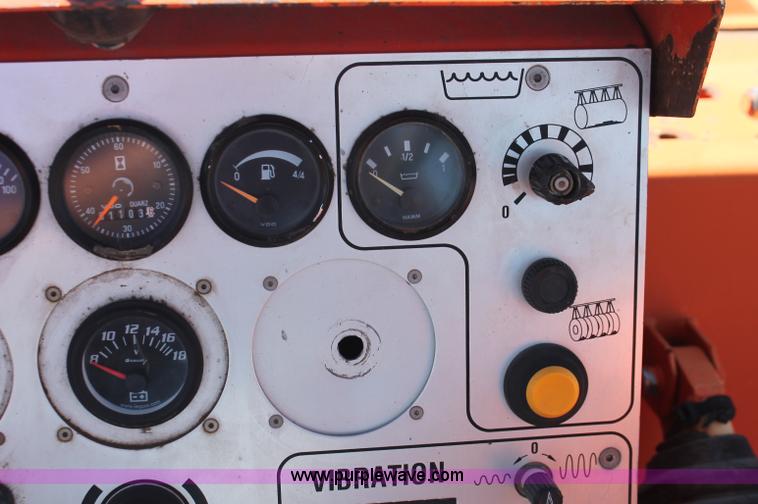 image for item F6152 1993 Hamm DV6K combination roller