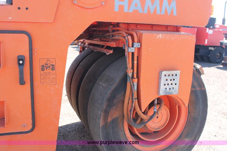 image for item F6152 1993 Hamm DV6K combination roller