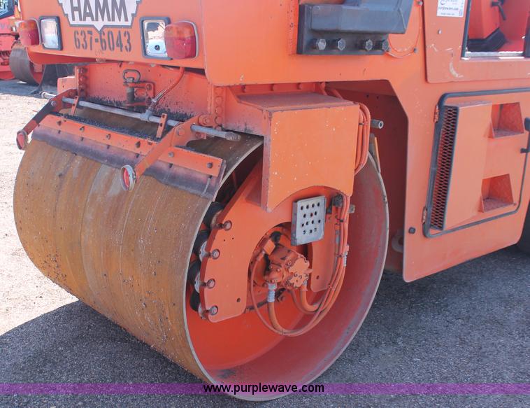 image for item F6152 1993 Hamm DV6K combination roller
