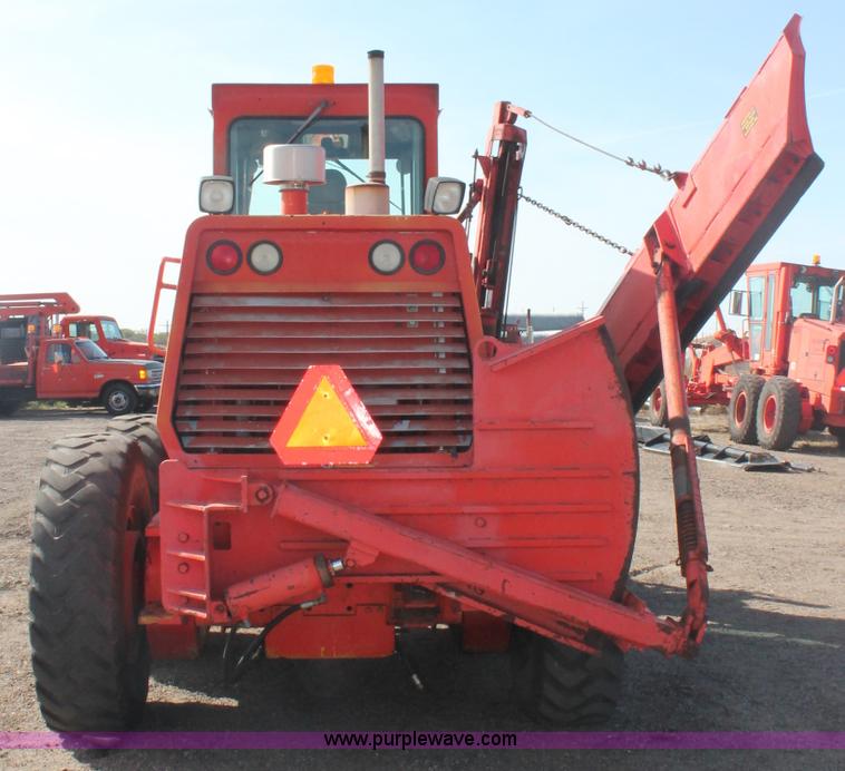 image for item F6156 1996 Galion 830B motor grader