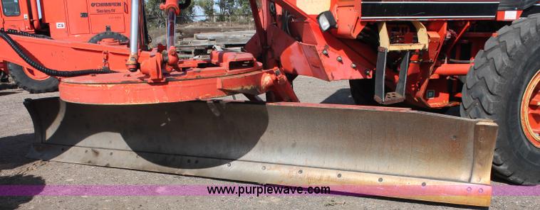 image for item F6156 1996 Galion 830B motor grader