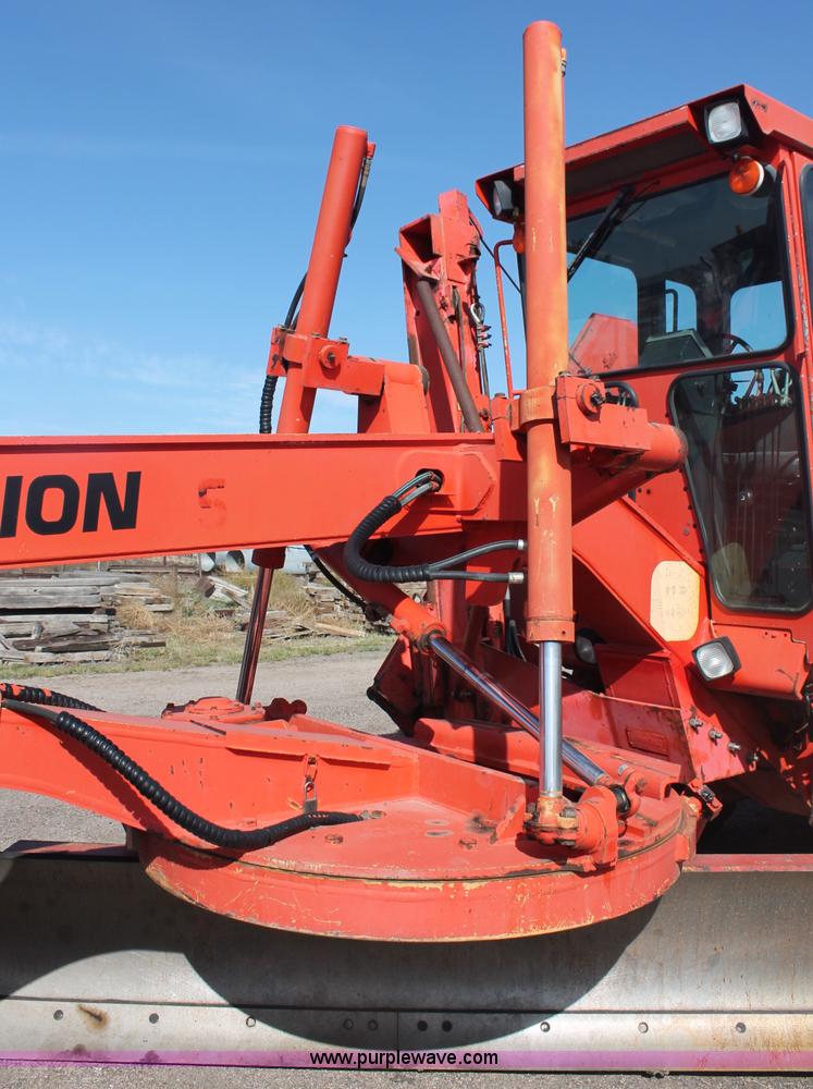 image for item F6156 1996 Galion 830B motor grader