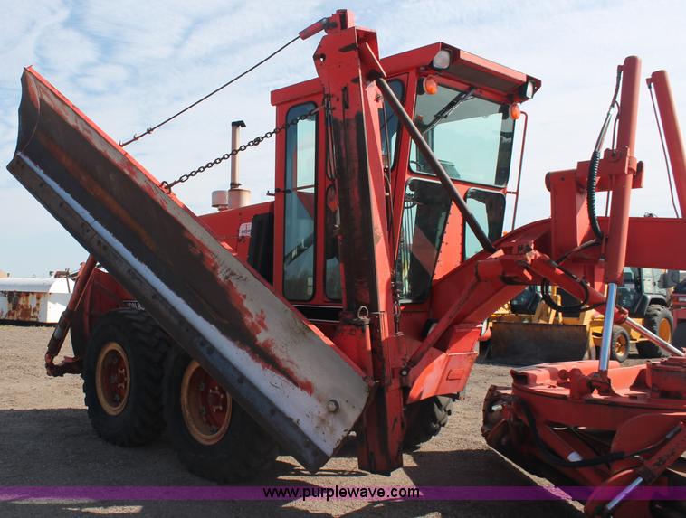 image for item F6156 1996 Galion 830B motor grader