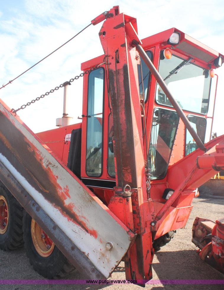 image for item F6156 1996 Galion 830B motor grader