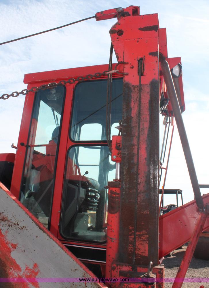 image for item F6156 1996 Galion 830B motor grader