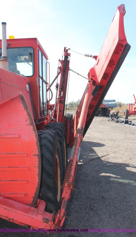 image for item F6156 1996 Galion 830B motor grader