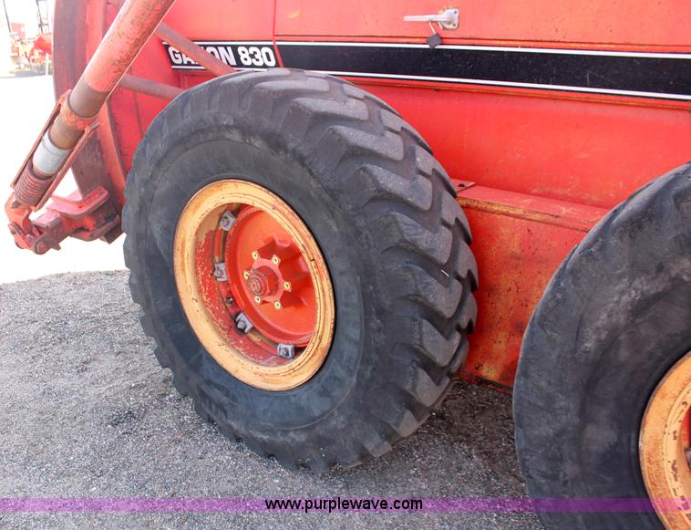 image for item F6156 1996 Galion 830B motor grader