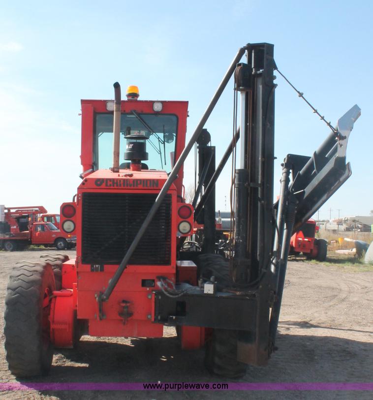 image for item F6157 1996 Champion 710A motorgrader
