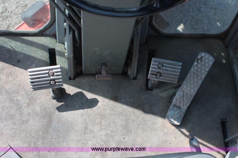 image for item F6157 1996 Champion 710A motorgrader