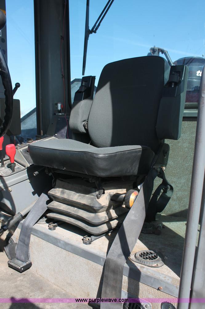 image for item F6157 1996 Champion 710A motorgrader