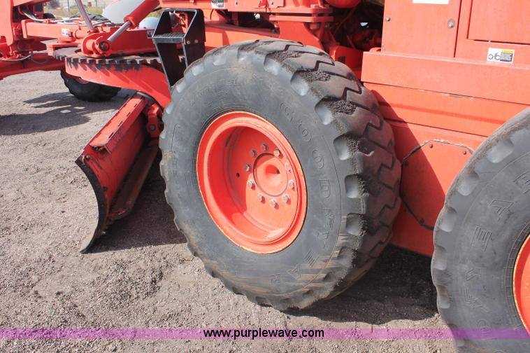 image for item F6157 1996 Champion 710A motorgrader