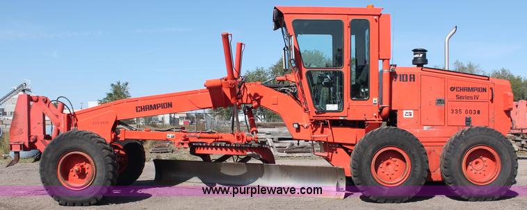 image for item F6158 1996 Champion 710A motorgrader