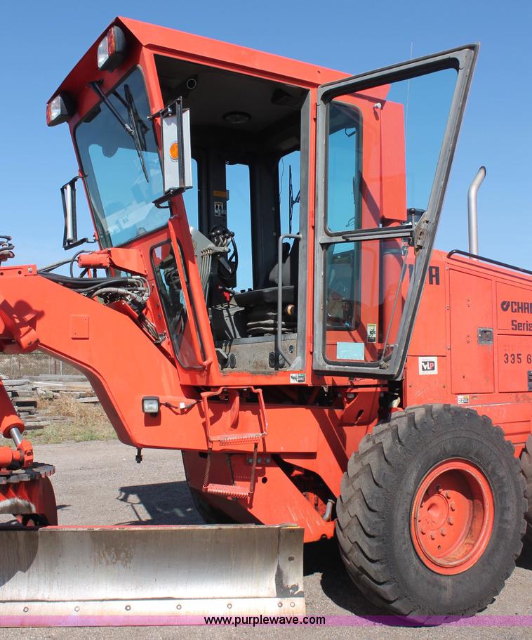 image for item F6158 1996 Champion 710A motorgrader