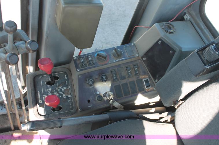 image for item F6158 1996 Champion 710A motorgrader