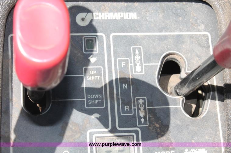 image for item F6158 1996 Champion 710A motorgrader