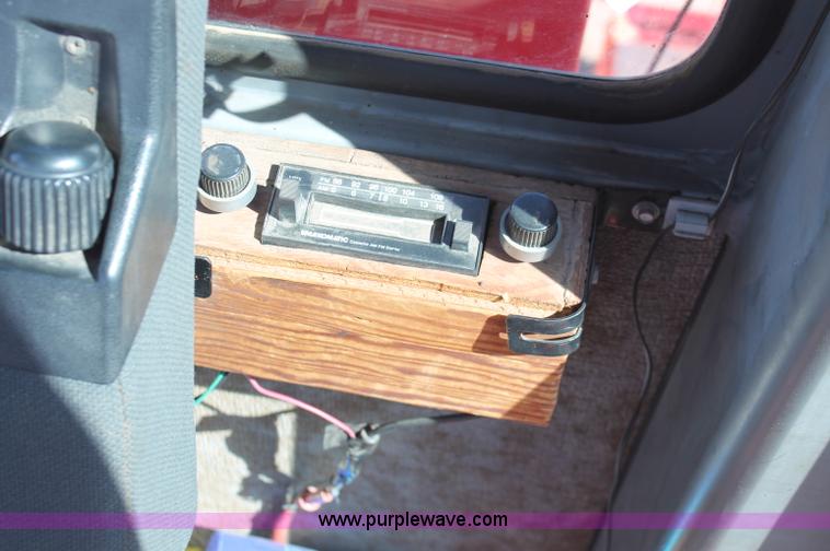 image for item F6158 1996 Champion 710A motorgrader