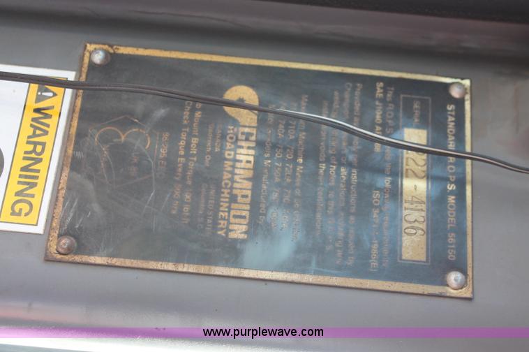 image for item F6158 1996 Champion 710A motorgrader