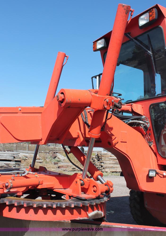 image for item F6158 1996 Champion 710A motorgrader