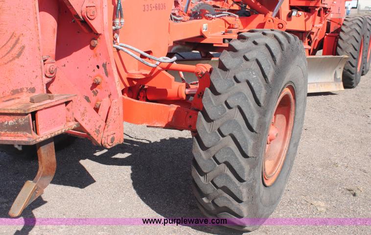 image for item F6158 1996 Champion 710A motorgrader