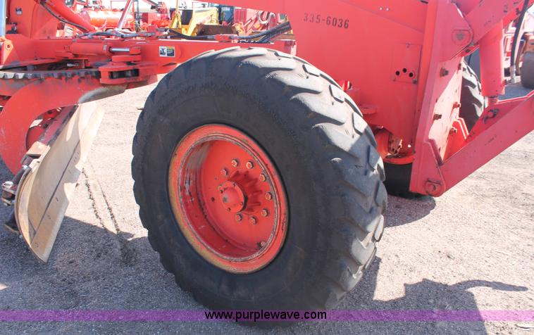 image for item F6158 1996 Champion 710A motorgrader