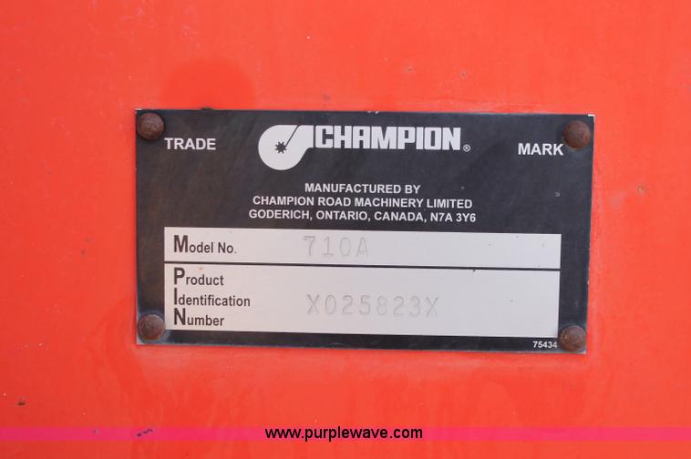 image for item F6158 1996 Champion 710A motorgrader