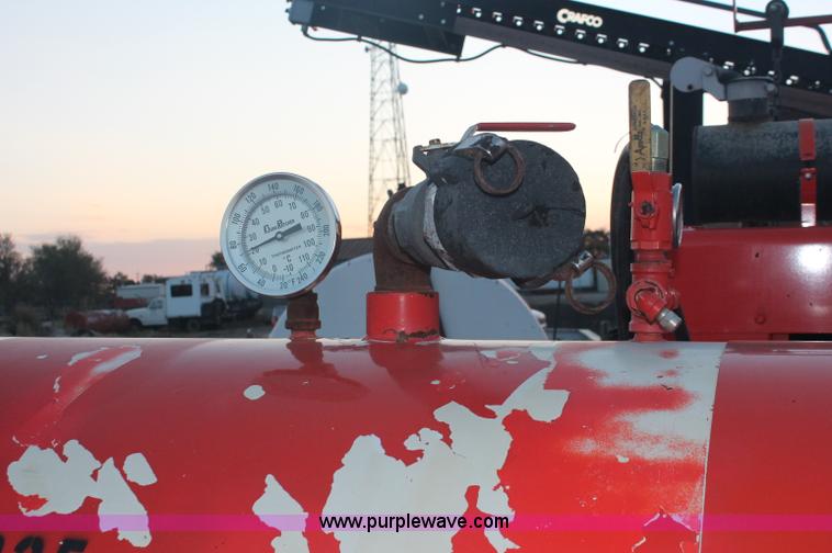 image for item F6160 2005 Duaco 125DJT pot hole patcher