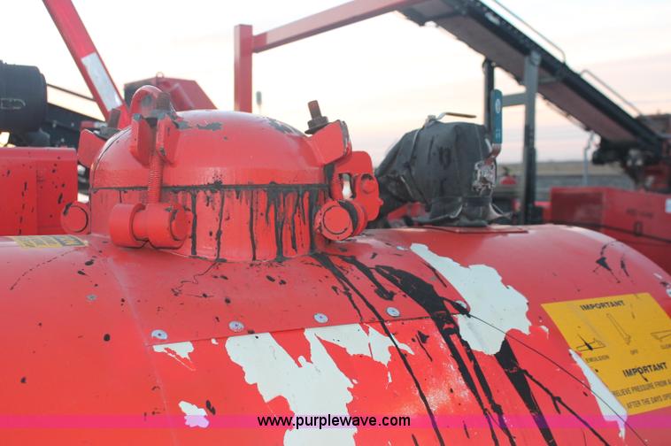 image for item F6160 2005 Duaco 125DJT pot hole patcher