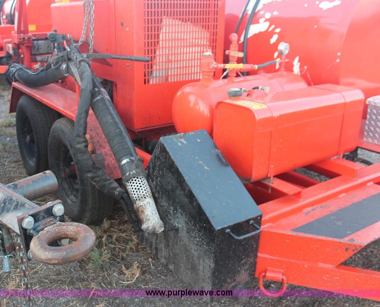 image for item F6160 2005 Duaco 125DJT pot hole patcher