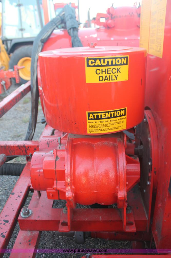 image for item F6160 2005 Duaco 125DJT pot hole patcher