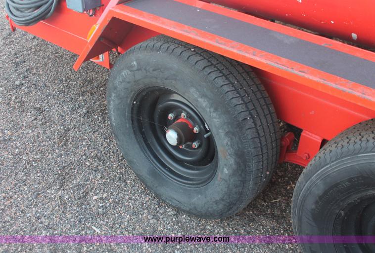 image for item F6160 2005 Duaco 125DJT pot hole patcher