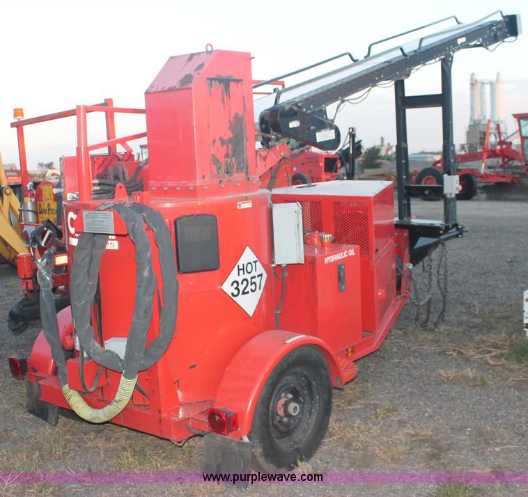 image for item F6162 2001 Craft Co SS-125D crack seal machine