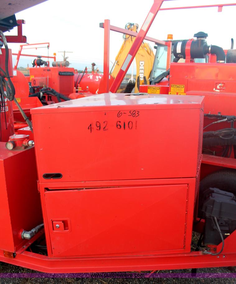 image for item F6162 2001 Craft Co SS-125D crack seal machine