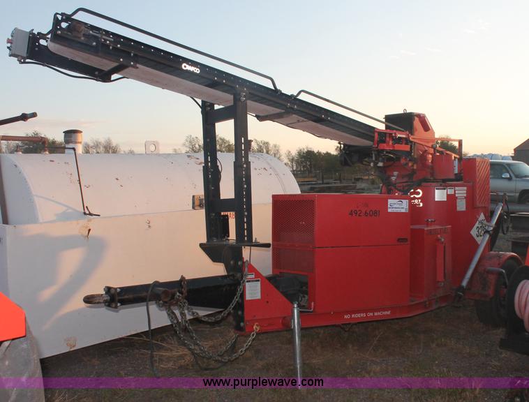 image for item F6164 2001 Craft Co SS-125 crack seal machine