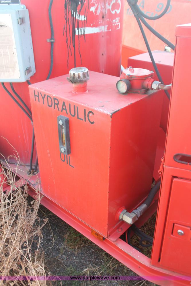 image for item F6164 2001 Craft Co SS-125 crack seal machine