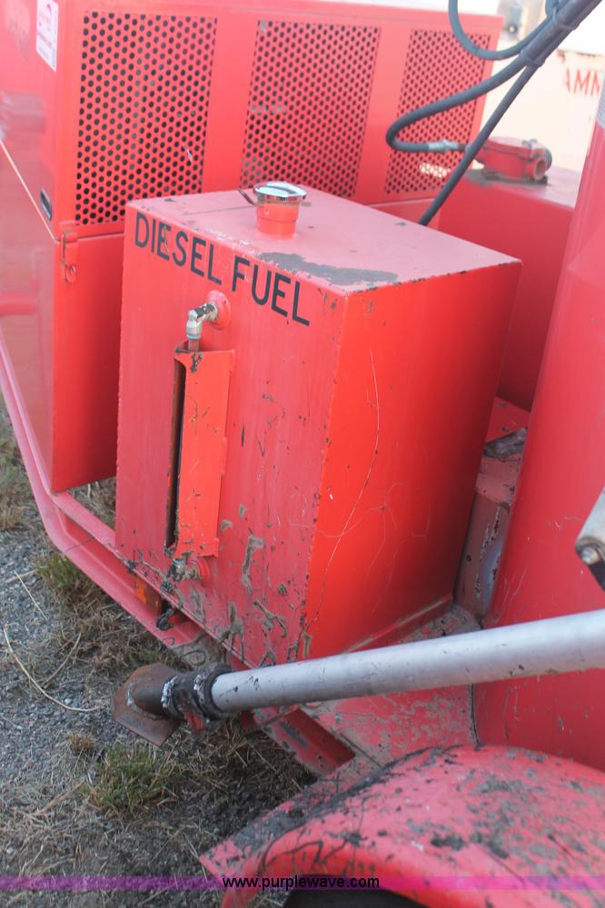 image for item F6164 2001 Craft Co SS-125 crack seal machine