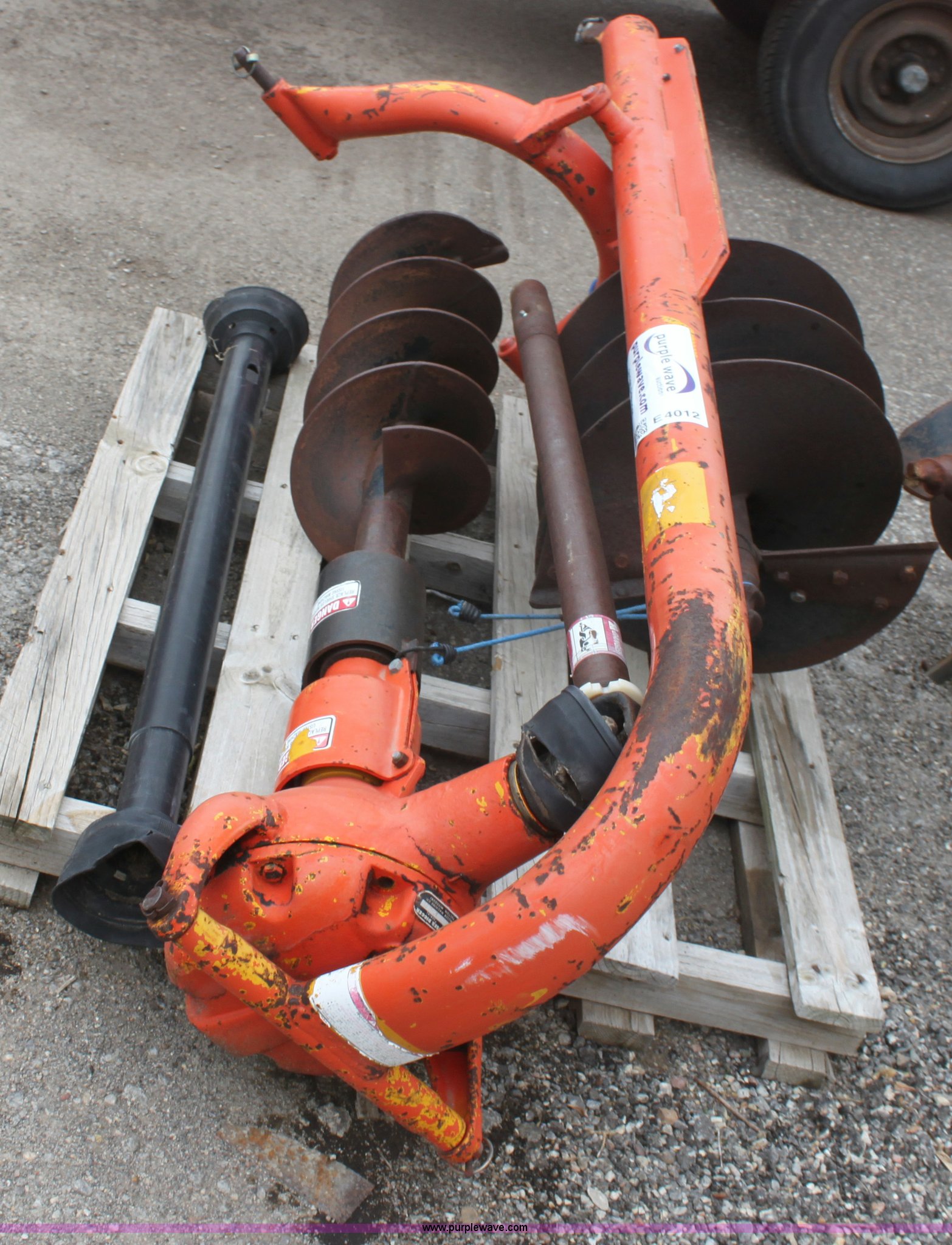 1997 Danuser F8 post hole digger in Hutchinson, KS Item E4012 sold