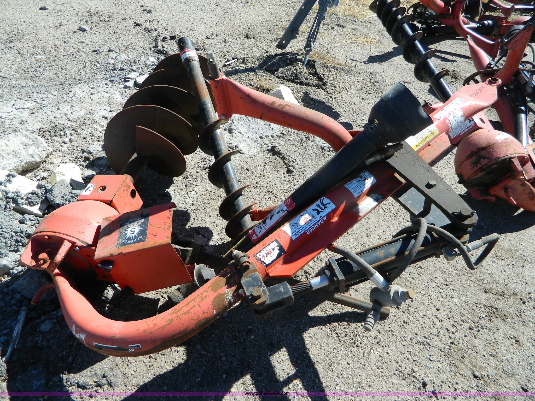 2000 Rhino SPHD post hole digger in Norton, KS Item S9039 sold Purple Wave